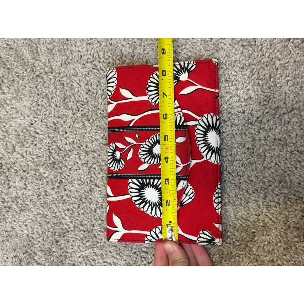 Vera Bradley Night and Day Red Black White Floral Clutch Wallet with‎ ID Holder